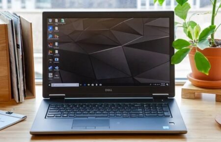 Dell Latitude 3490 Laptop i3 7th